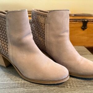 Cream Ankle Boots with Cutout Design and Stacked Heel